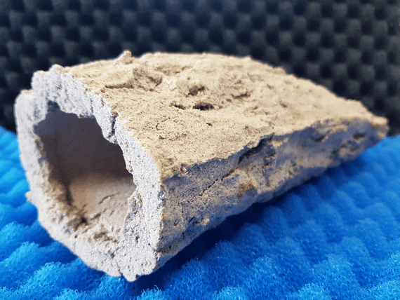 Large breeding cave (Grey) - closed end