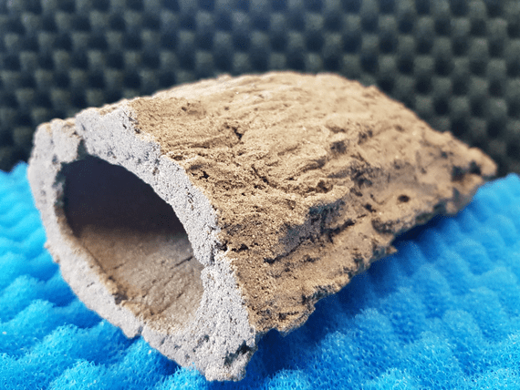 Large breeding cave (Purple) - closed end