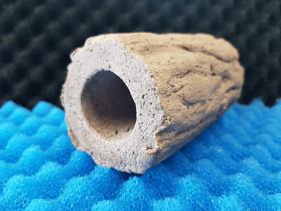 Small breeding cave (Purple) - closed end