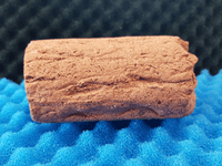 Small breeding cave (Red) - closed end
