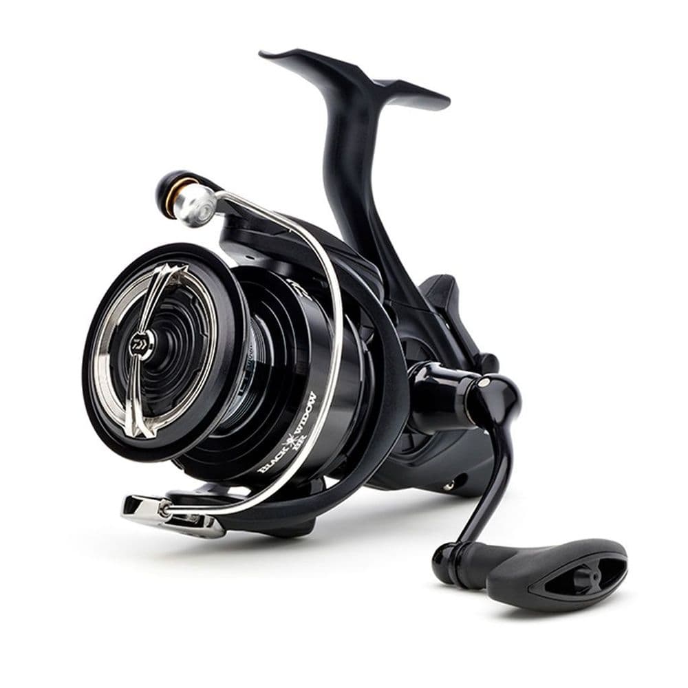 daiwa black widow reel 3500a BG3500 Gold (BG) Saltwater Spinning 3500 Reel Deal Bait And Tackle because its unique shape cuts out the fat while distributing stress more evenly for maximum strength in a lightweight design Daiwa Black Widow BR 3500A