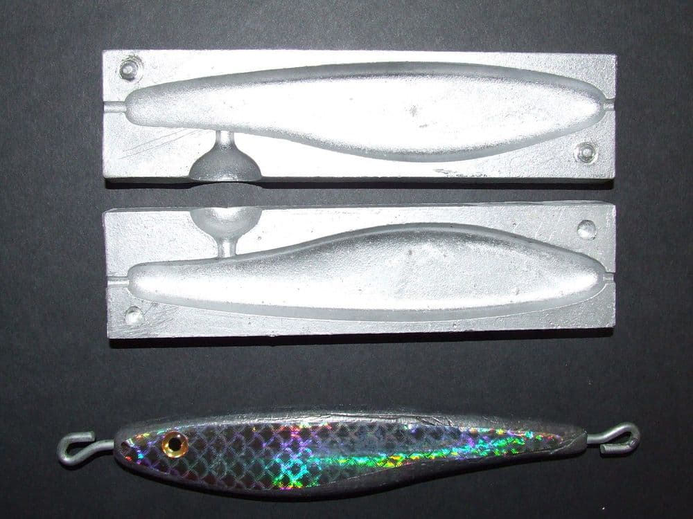 bass fishing weighted hooks molds Circle B Tackle Snag Weight 1.5 oz Aluminum Bullet Grey, Size 1.5 oz, 1.5 ounces, 8/0 Cavities 2 Total, Snag Weight : Sports & Outdoors Mold uses Mustad treble hook # 3551 Size 10/0. Louisiana Sportsman