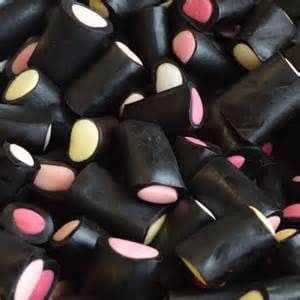 Q52 LIQUORICE CREAM ROCK