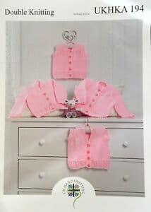 194 UKHKA DK Knitting Pattern - Pk 3