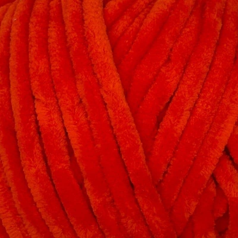 Chenille Chunky 5606 Scarlet Red 10 x 100g