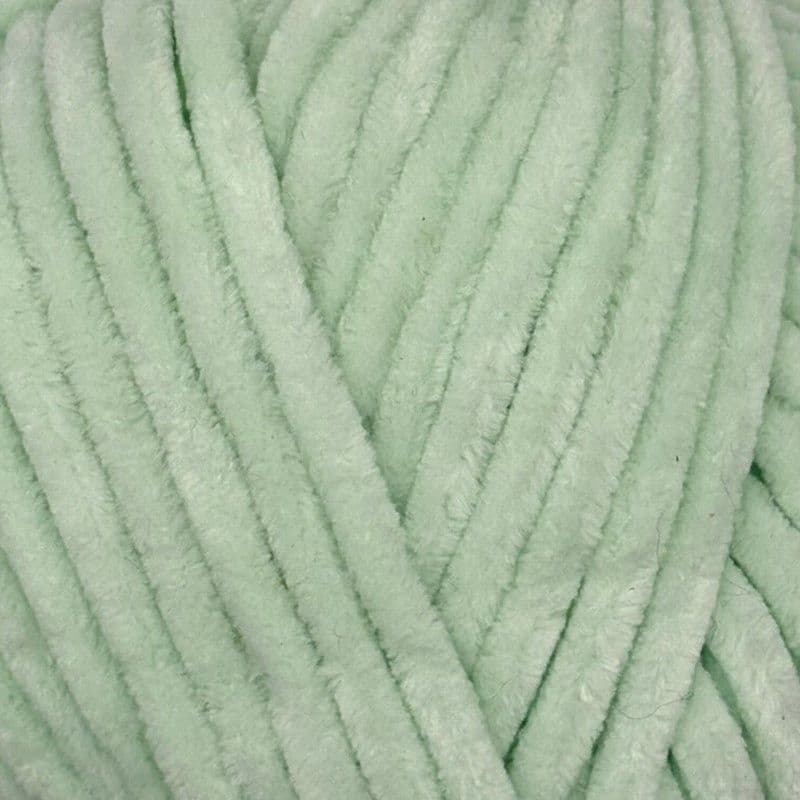 Chenille Chunky 5617 Mint Green 10 x 100g