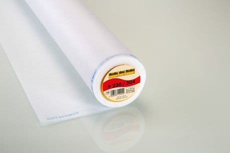 F220/304 Standard Iron On White Interlining 90cm Width - 25mtr Roll