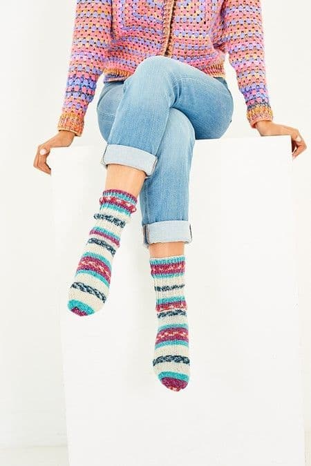 Head Over Heels Festive Pattern F165 Ribbed Socks - FREE TO DOWNLOAD PATTERN