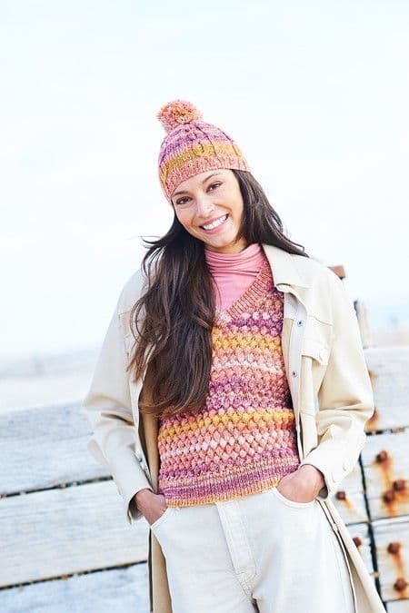 SCP Batik Swirl Pattern F135 Cable Hat - FREE TO DOWNLOAD