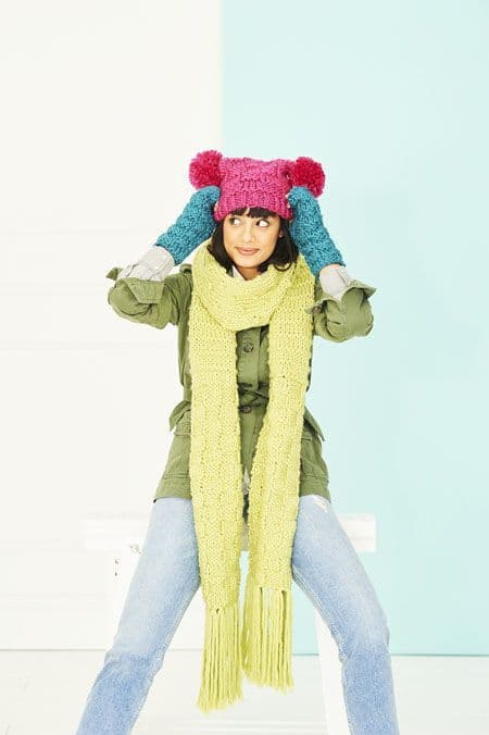 Special XL Super Chunky Pattern 9786 Ladies Accessories - Pk 5
