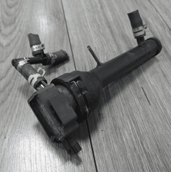 FORD C-MAX MK2 1.6 PETROL ECOBOOST EXPANSION TANK OVERFLOW SENSOR 2011 - 2015