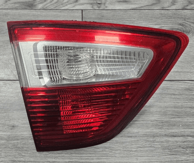 FORD C-MAX PASSENGER LEFT REAR INNER TAIL LIGHT LAMP AM51-13A603-BD 2011-2015