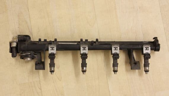 FORD FIESTA 1.4 / 1.6 PETROL FUEL RAIL INJECTOR SET X4 8A6G-9H487-CB 2008-2012