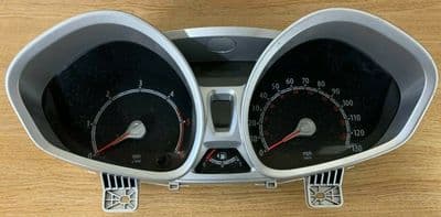 FORD FIESTA MK7 1.4 / 1.6 TDCi SPEEDO CLOCK CLUSTER CU6T-10849-HD 2008 - 2012