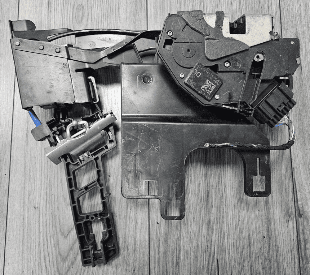 FORD FIESTA MK7 3 DOOR FRONT DRIVER RIGHT DOOR LOCK AM5A-U21812-CF 2013 ...