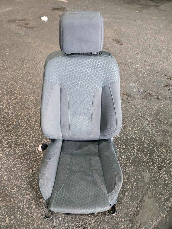 FORD FIESTA MK7 3 DOOR FRONT PASSENGER LEFT SEAT DOTTS/MAX/SYRACUS 2008 - 2017