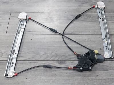 FORD FIESTA MK7 3DR FRONT DRIVER WINDOW REGULAOTR AND MOTOR ONE TOUCH 2008-2012