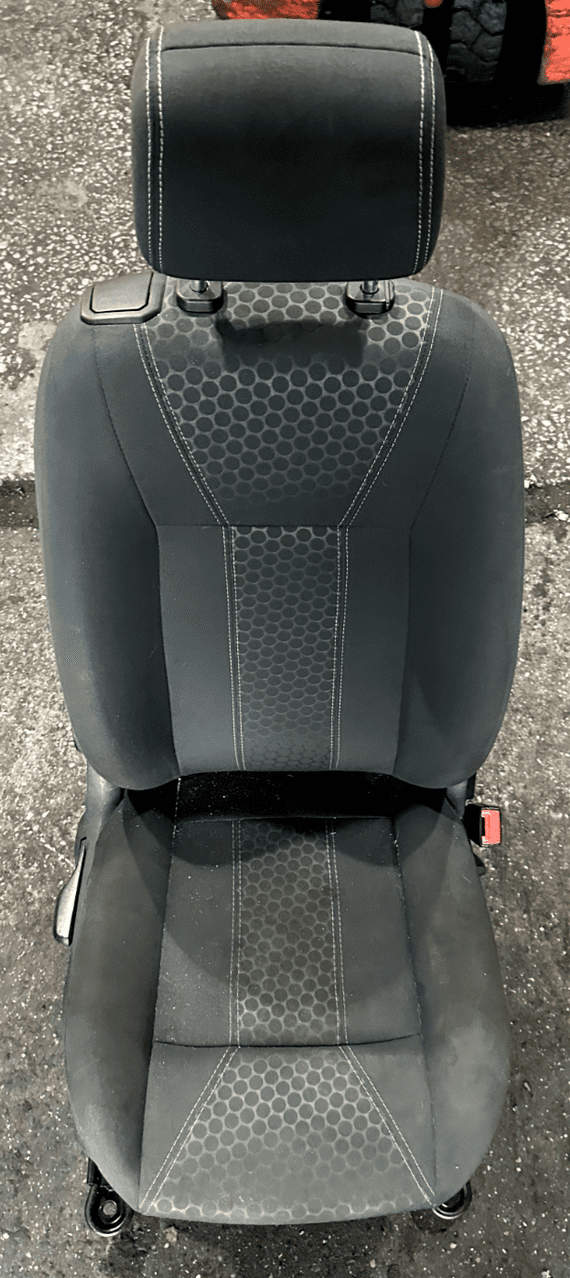 FORD FIESTA MK7 ZETEC 3 DOOR DRIVERS RIGHT SEAT DOTTS LUX SYRACUS 2008 - 2012
