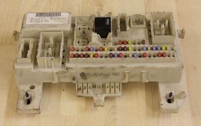 FORD FOCUS C-MAX 1.6 PET BODY CONTROL MODULE FUSE BOX BCM 4M5T-14A073-BD 05-11