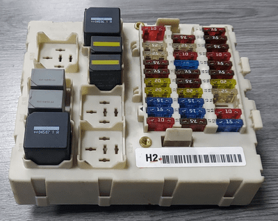 FORD FOCUS MK1 BODY CONTROL MODULE FUSE BOX BCM 2M5T-14A073-BE 2002-2005