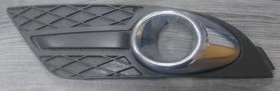 FORD FOCUS MK2 CC CONVERTIBLE PASSENGER FOG LIGHT SURROUND COVER 2005-2011
