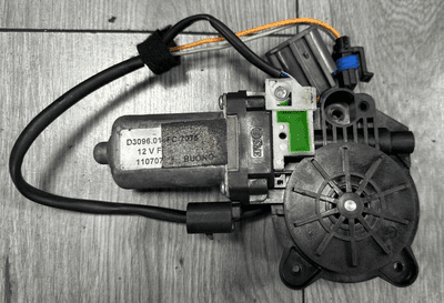 FORD FOCUS MK2 CC CONVERTIBLE PASSENGER LEFT FRONT WINDOW MOTOR 2005 - 2011