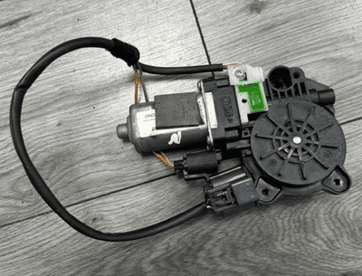 FORD FOCUS MK2 CC CONVERTIBLE PASSENGER LEFT REAR WINDOW MOTOR 2006 - 2010