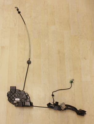 FORD FOCUS MK2 CONVERTIBLE CC PASSENGER FRONT DOOR LOCK ASSY COMPLETE 2006-2010