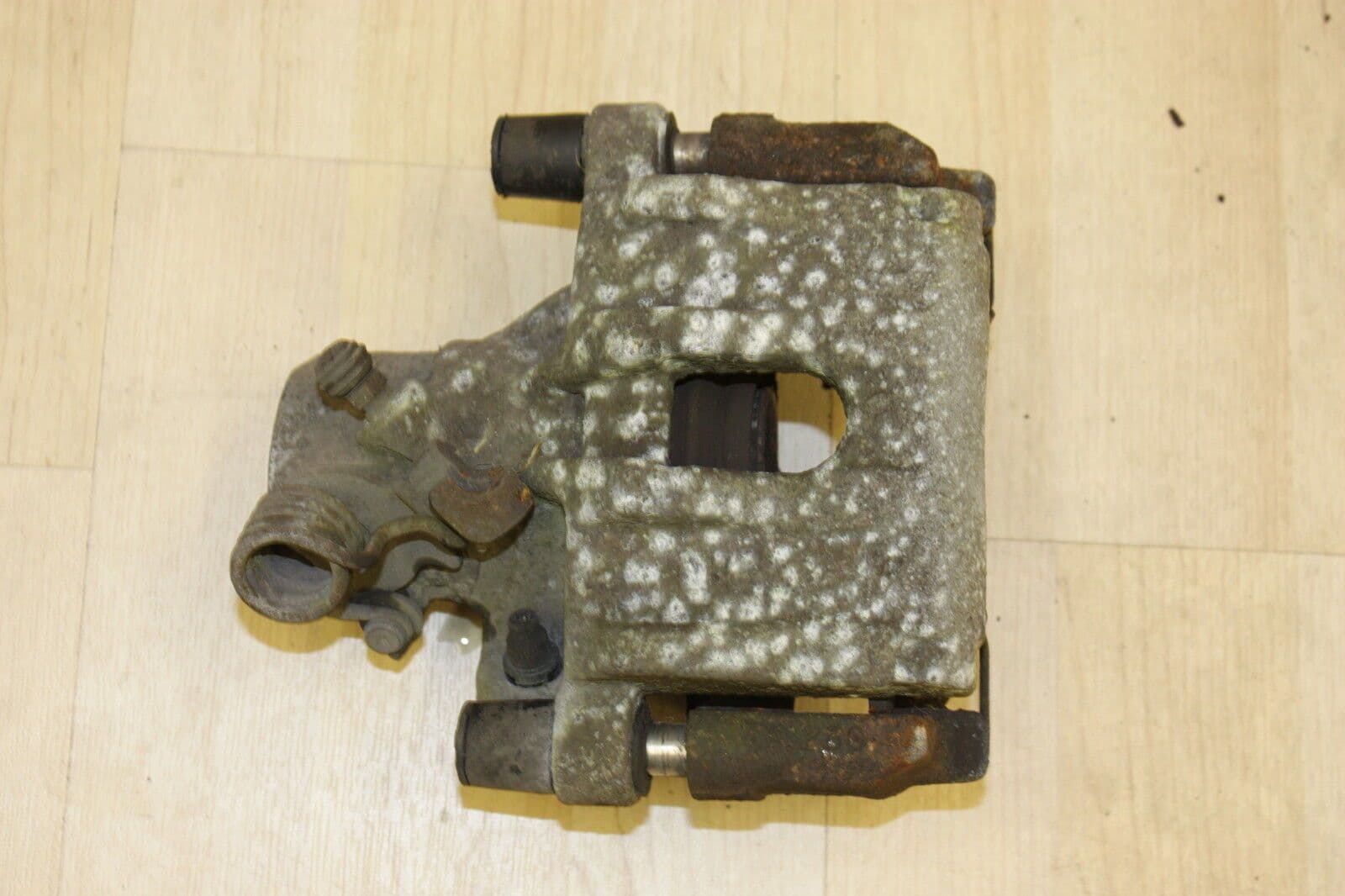 FORD FOCUS MK2 CONVERTIBLE PASSENGER SIDE REAR N/S/R BRAKE CALIPER 2006 ...