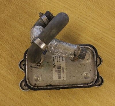 FORD FOCUS MK2 ST 2.5 PETROL OIL COOLER FILTER HOUSING 6G9N-6A642-BD 2005-2015