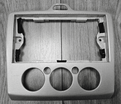 FORD FOCUS MK2 ST CARBON FIBER RADIO SURROUND CONSOLE FASCIA TRIM 2005 - 2008