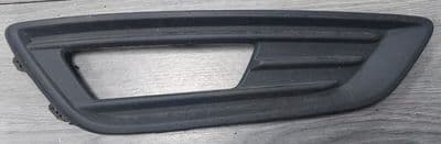 FORD FOCUS MK3 DRIVER SIDE FOG LIGHT TRIM SURROUND F1EB -15A298-AA 2015-2019