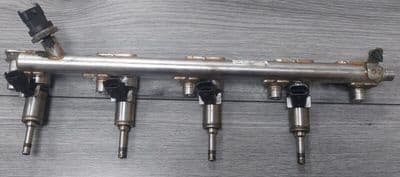 FORD FOCUS MK3 ST 2.0 PETROL ECOBOOST FUEL INJECTOR RAIL 5255373 2011-2015