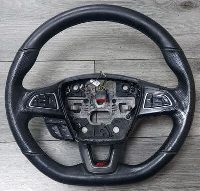 FORD FOCUS MK3 ST ST250 BLACK LEATHER STEERING WHEEL CM51-3600-BC 2015 - 2018