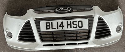 FORD FOCUS MK3 TITANIUM FRONT BUMPER GRILL FOG LIGHT FROZEN WHITE 2011 - 2015