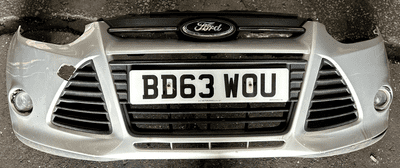 FORD FOCUS MK3 TITANIUM FRONT BUMPER GRILL FOG LIGHT SILVER 2 2011 - 2015