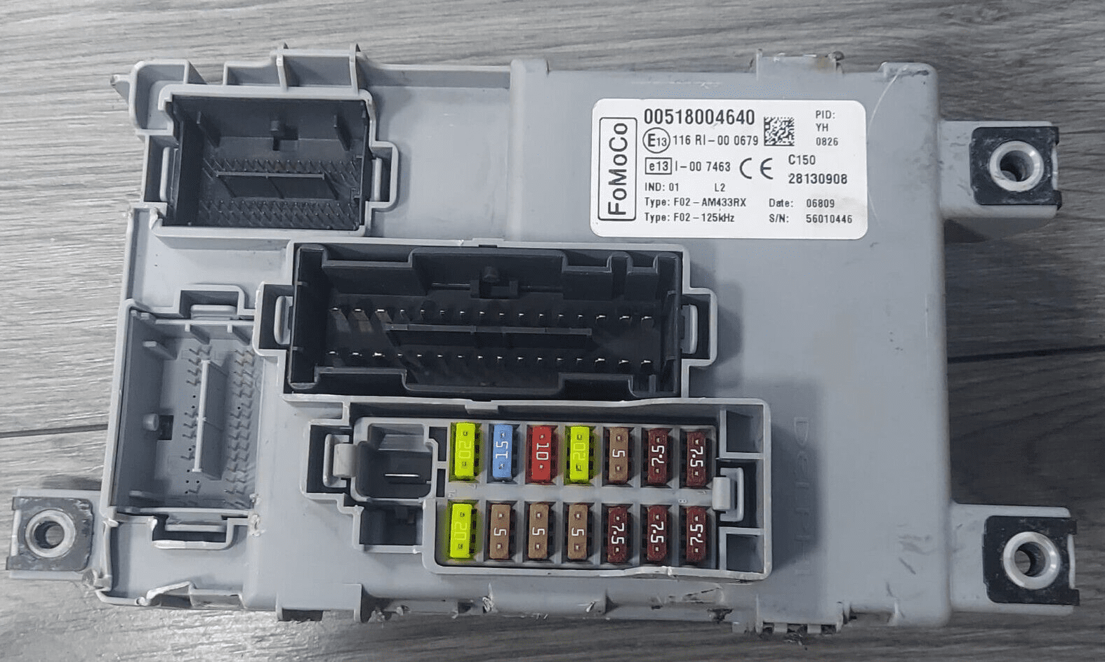 FORD KA MK2 BODY CONTROL MODULE FUSE BOX BCM 00518004640 2009 - 2016