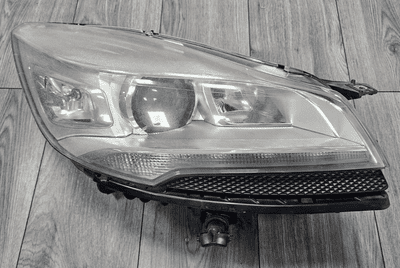 FORD KUGA MK2 DRIVER FRONT RIGHT XENON HEADLIGHT CV44-13D154-BJ 2013 - 2016