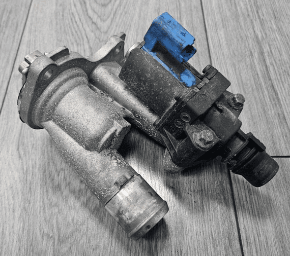 FORD MONDEO MK4 1.6 PETROL ECOBOOST THERMOSTAT CONTROL VALVE HOUSING 2010-2014