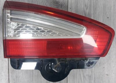 FORD MONDEO MK4 ESTATE PASSENGER LEFT INNER N/S LED BRAKE TAIL LIGHT 2010-2014