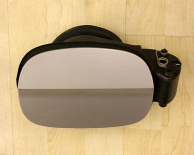 FORD MONDEO MK4 FUEL PETROL DIESEL CAP FLAP HOUSING HYPNOTIC SILVER 2007-2014