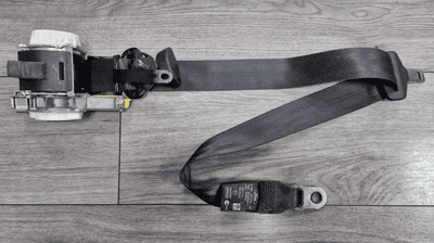 GENIUNE FORD FIESTA MK7 5 DOOR FRONT LEFT PASSENGER SIDE SEAT BELT 2013 - 2017