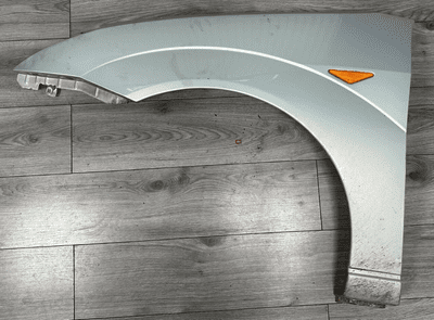 GENUINE FOCUS MK1 PASSENGER LEFT FRONT WING FENDER VITRO GREEN 1998 - 2005