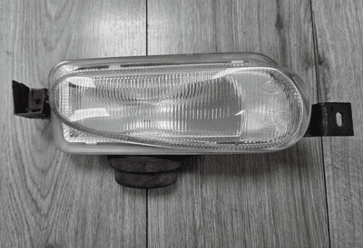 GENUINE FORD ESCORT MK6 DRIVER RIGHT FRONT FOG LIGHT YC15-15K201-AD 1996-2001