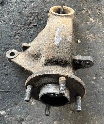 GENUINE FORD ESCORT MK6 FRONT DRIVER RIGHT HUB BEARING KNUCKLE 1995 - 2001