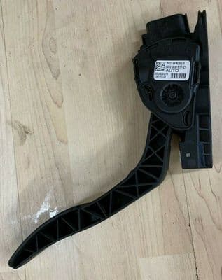 GENUINE FORD FIESTA AUTO THROTTLE ACCELERATOR GAS PEDAL 8V21-9F836-EB 2008-2012