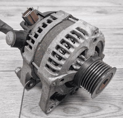 GENUINE FORD FIESTA MK6 / FUSION 1.6 TDCi ALTERNATOR 3M5T-10300-YE 2005 - 2012