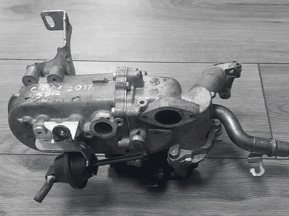 GENUINE FORD FIESTA MK7 1.5 TDCi EGR VALVE WITH COOLER FM5Q-9E456-AB 2013-2017