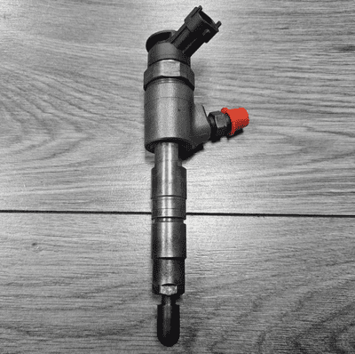 GENUINE FORD FIESTA MK7 1.6 TDCi BOSCH FUEL INJECTOR AV6Q-9F593-BA 2010 - 2012