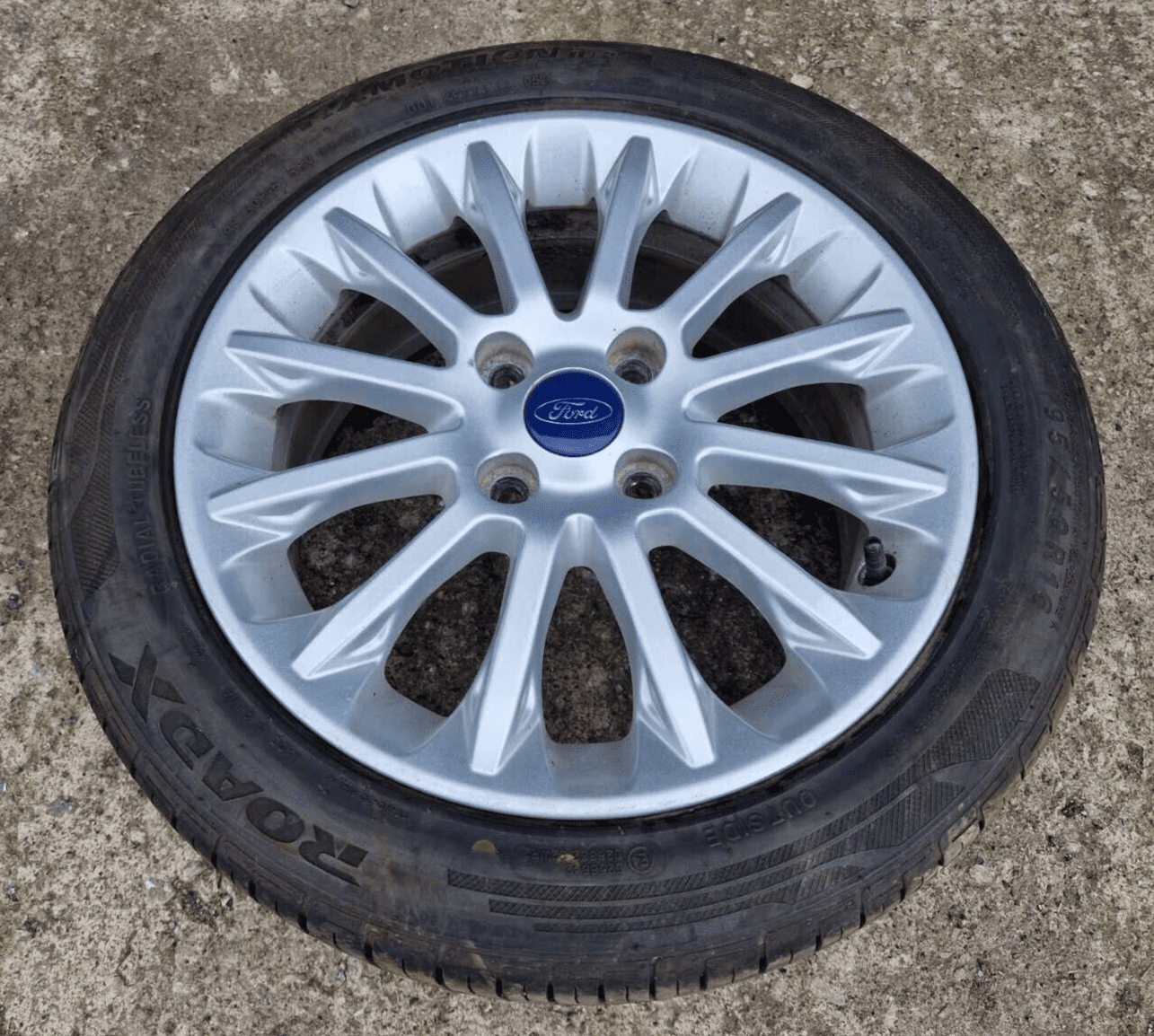 GENUINE FORD FIESTA MK7 16